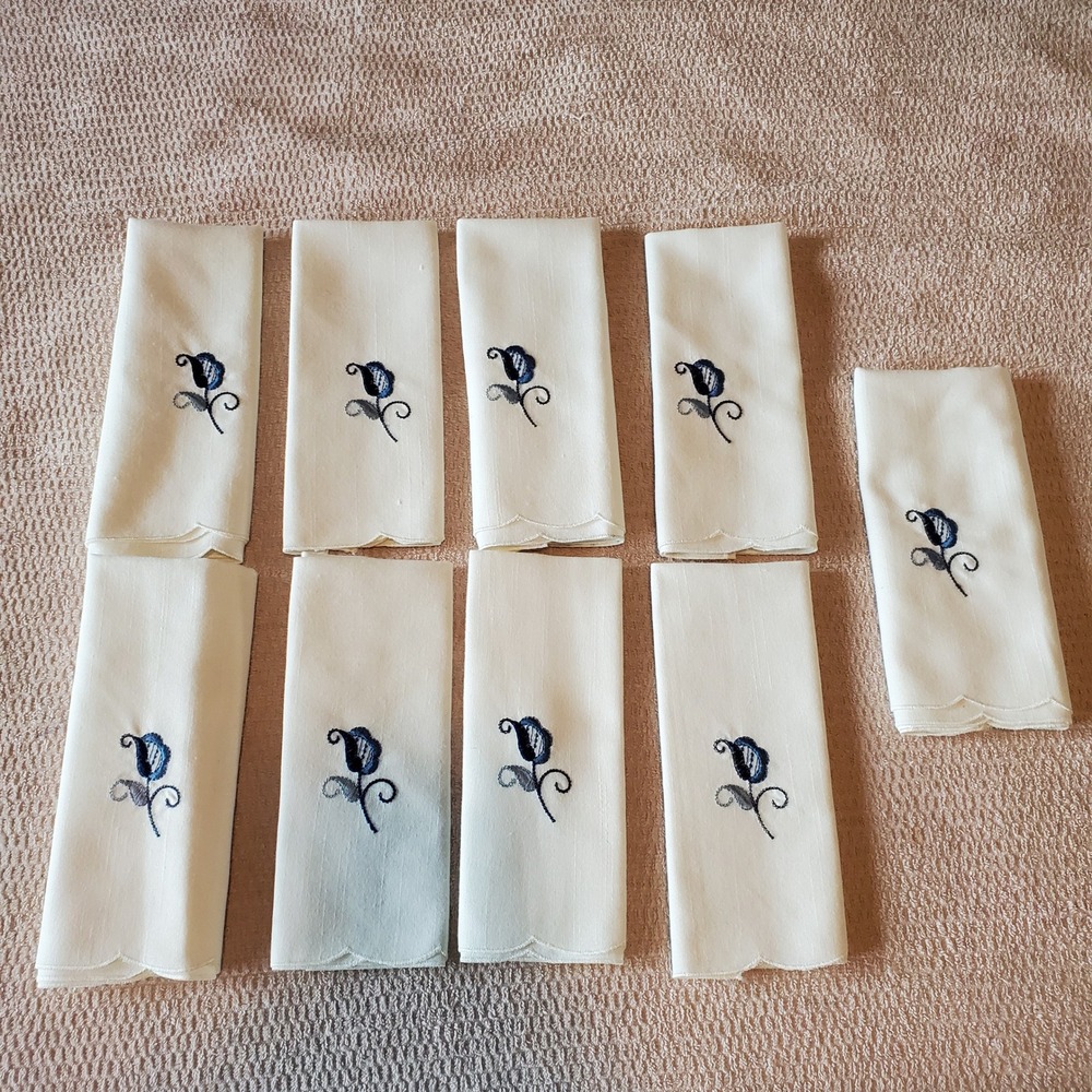 9 Vintage Handmade Linen Embroidered Cloth Napkins Cream Blue Floral Scalloped